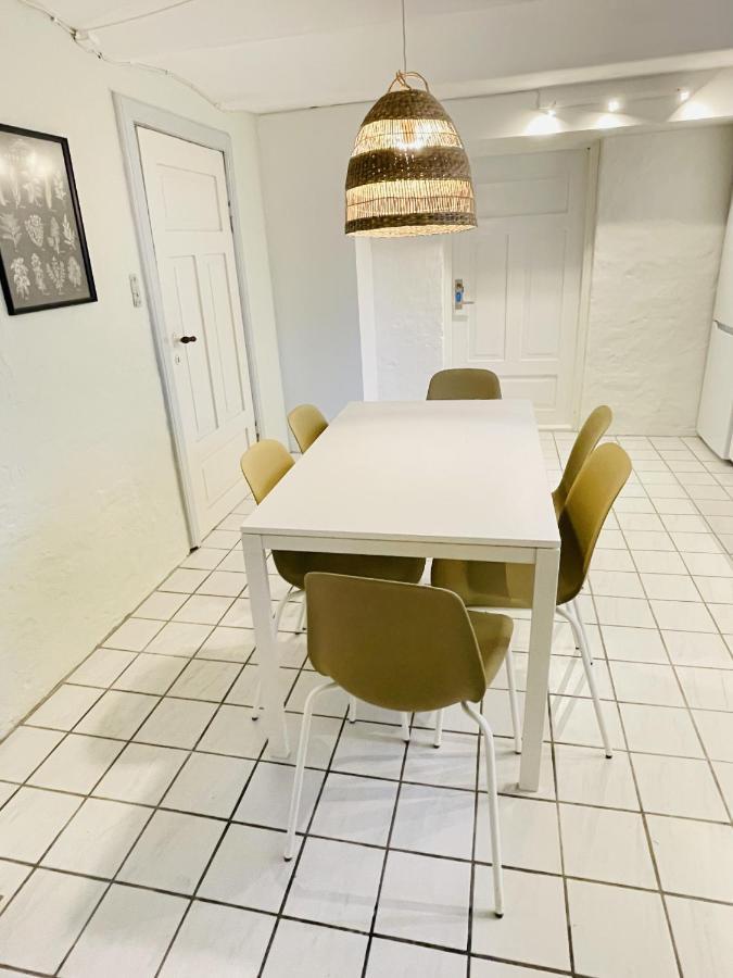Aday - Aalborg Mansion - Charming 3 Bedroom Apartment Exteriör bild